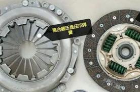 前轮内衬板裂了要换吗，没有叶子板内衬的危害