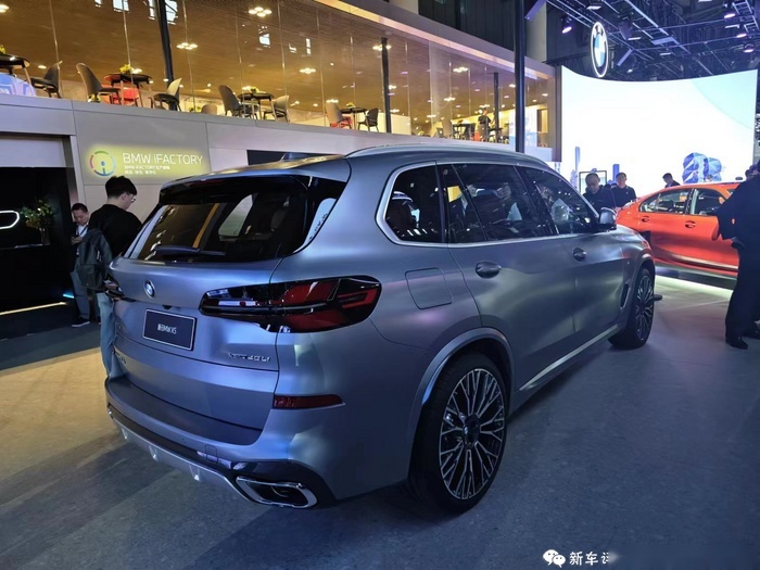 2023成都车展：压力给到奥迪奔驰？新款宝马X5售61.5万起
