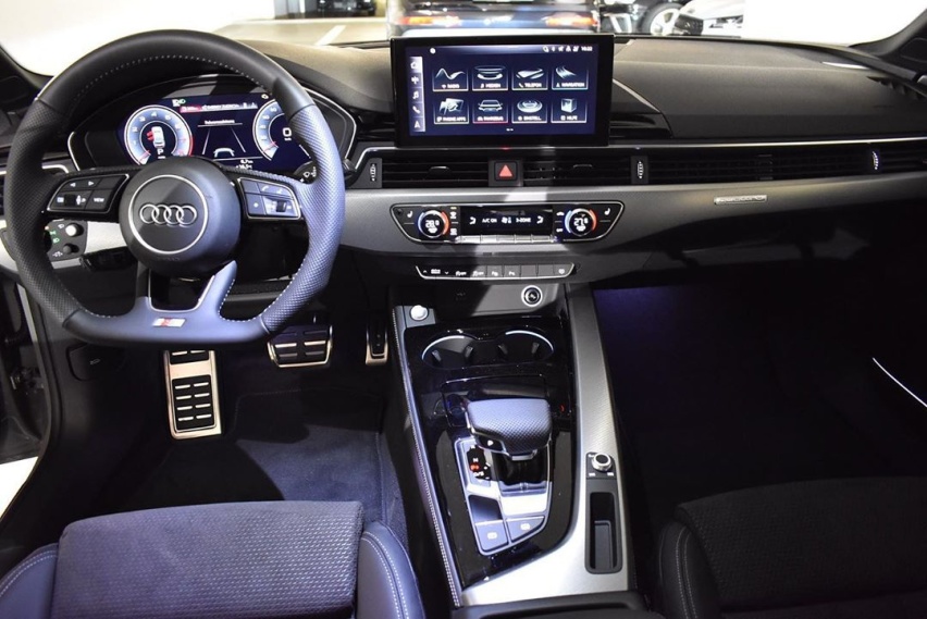 优雅运动的造型 奥迪A5 Sportback实车