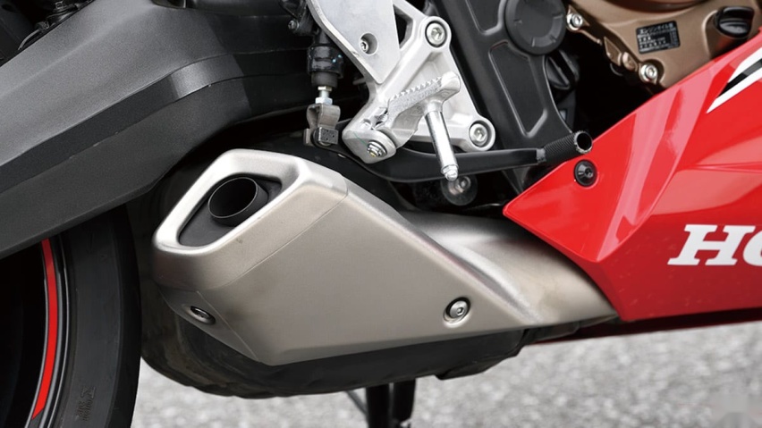 “小号火刃”难逢敌手 本田CBR650R试驾报告