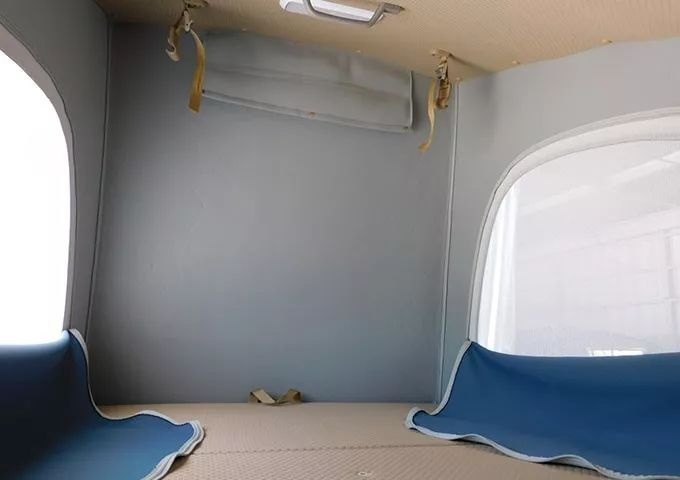 本田飞度房车也很专业，车内魔术空间，大床两张，1.5L匹配C