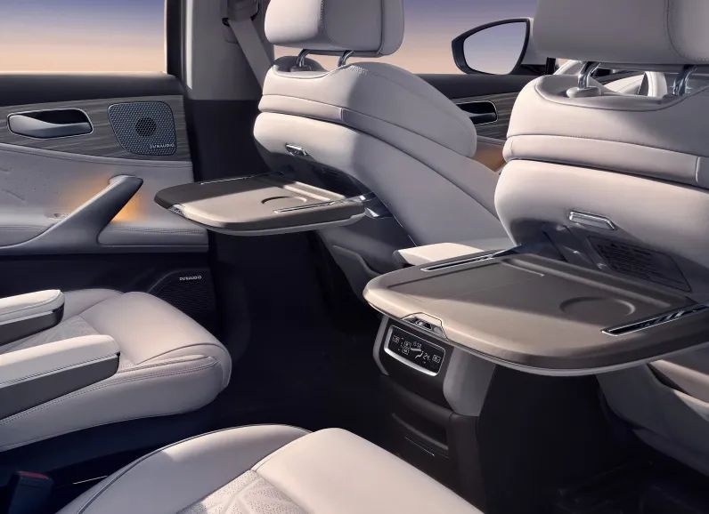 腾势N8重新定义豪华SUV，是真有料还是在吹牛？