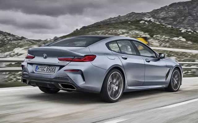 价值百万的宝马新头牌500马力4秒破百保时捷都不放眼里