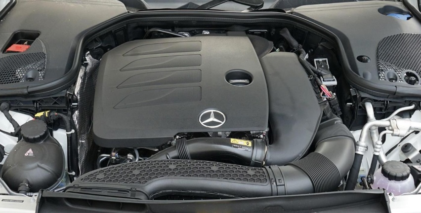 最贵的1.5T轿车，奔驰CLS260上市，售57.68万