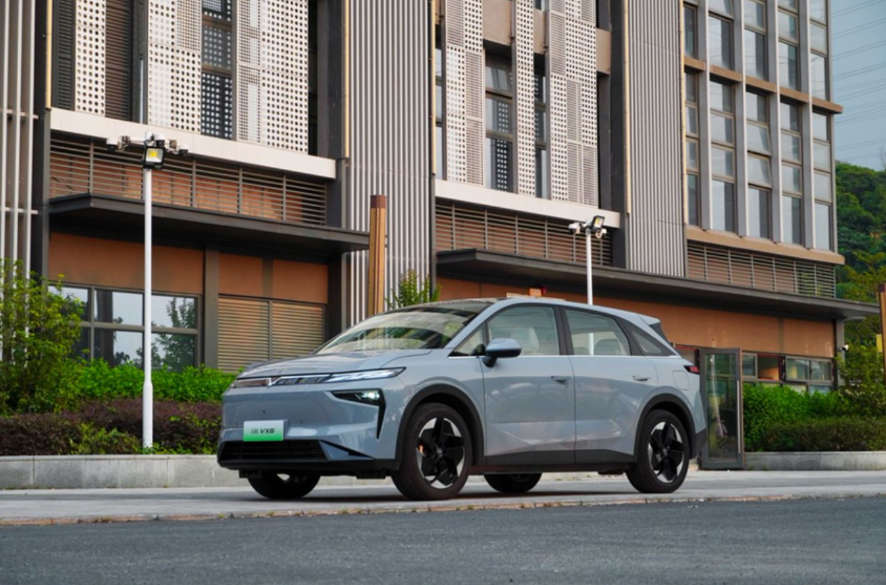 既是“大平層”又有“大智慧”,全新啟辰VX6帶來當代純電SUV的設計新思路 既是“大平層”又有“大智慧”,全新啟辰VX6帶來當代純電SUV的設計新思路