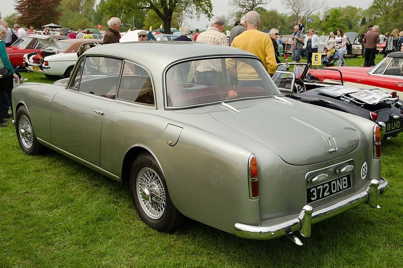 典雅不失英式贵族风格的双门轿跑车-Alvis TD21