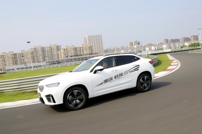 能弹射起步的真运动型SUV  WEY VV7 GT赛道试驾