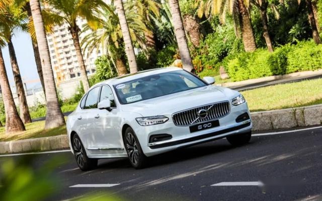 新款S90搭48V轻混，爆250马力，陡降16万年轻人买得起