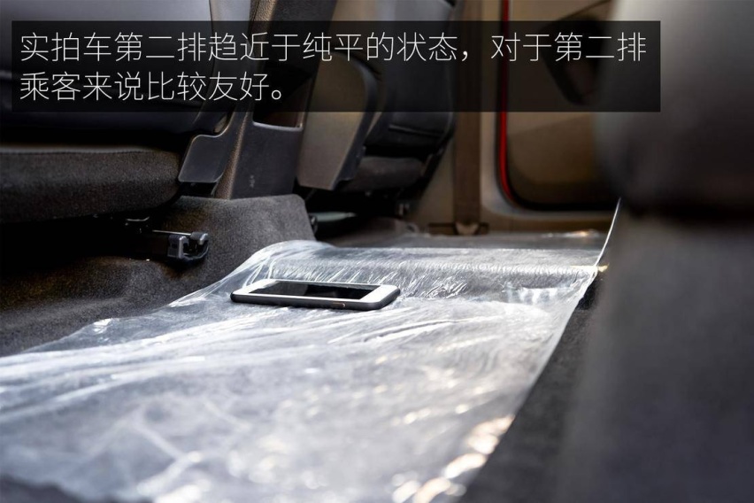 29纯平第二排.jpg