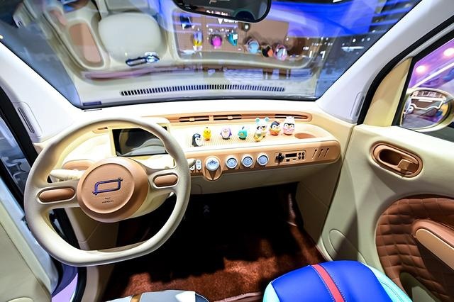 朱亚文抢眼？奔腾小马、M9、T90三款新车满足不同需求更值得驻足