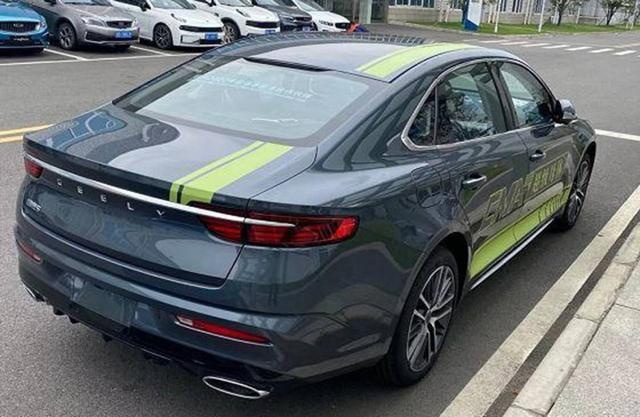 吉利再造“最美车”，颜值如S60，尺寸比速腾大，动力高出思域