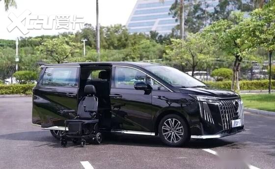 【E汽车】传祺M8 2.0T福祉版上市