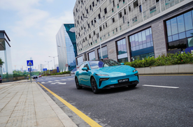 3.7秒破百，标配激光雷达，东风奕派eπ007+上市，限时13.99万