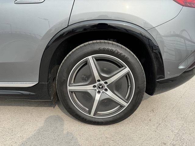试驾奔驰EQS SUV，后轮转向值得全行业学习