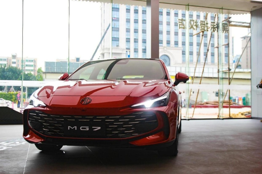 探店|实拍MG7，又一款20万级运动轿车“杀”出重围
