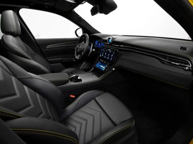 【e汽车】玛莎拉蒂全新中型SUV——Grecale正式首发