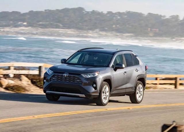 路过的同学看过来，10月最重磅的新车，全新一代丰田RAV4购
