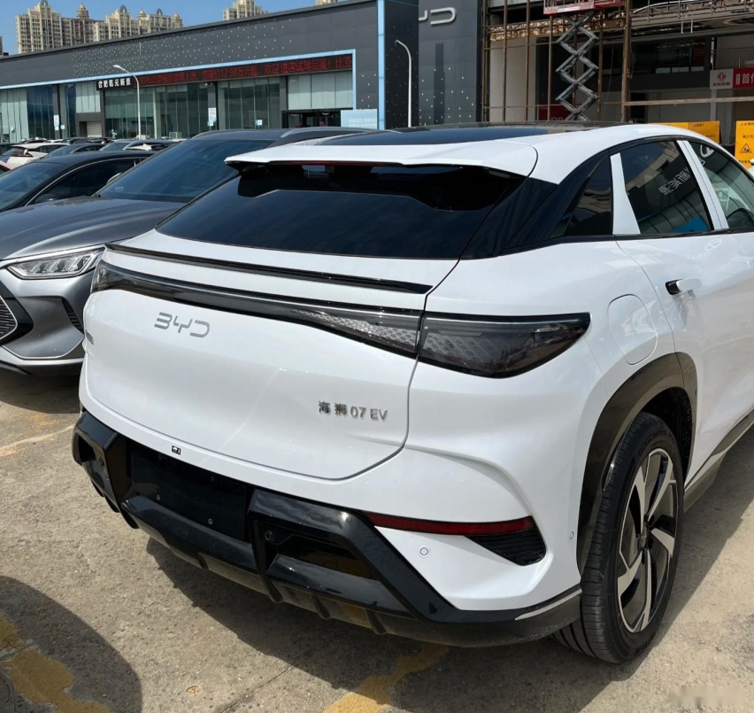 年轻人有福了！比亚迪海狮07 EV到店实拍，续航610km，又要大卖？