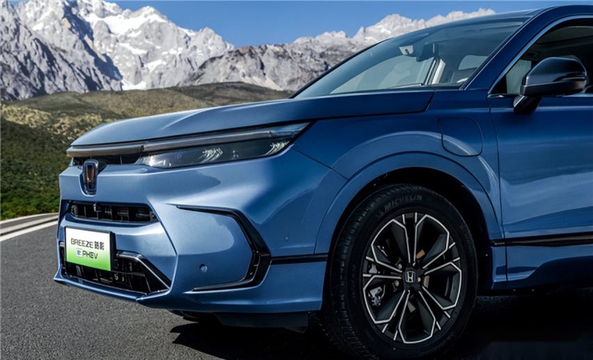25万买日系插混SUV，本田皓影还是丰田荣放？