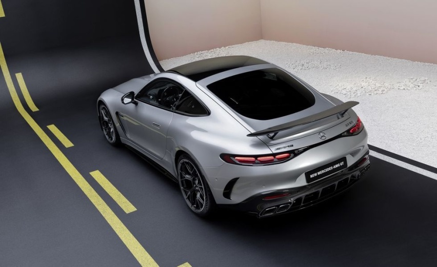 全新AMG GT亮相,零百3.2s，4.0T大V8+隐藏式尾翼