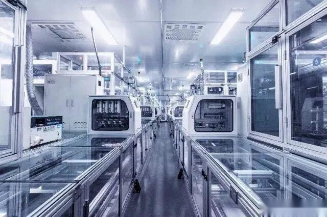 从产品引领者到产业引领者 王传福布下百年大局