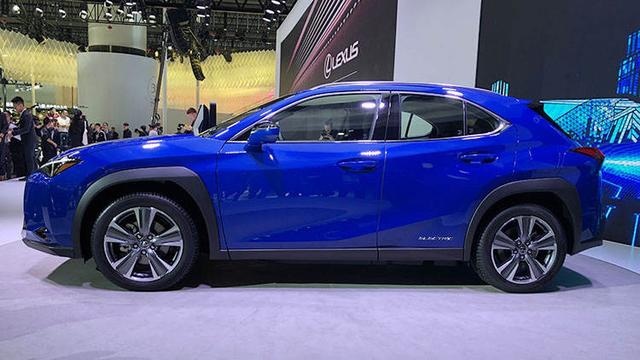 定位紧凑级SUV，续航400km，雷克萨斯首款纯电动车型UX300e发布