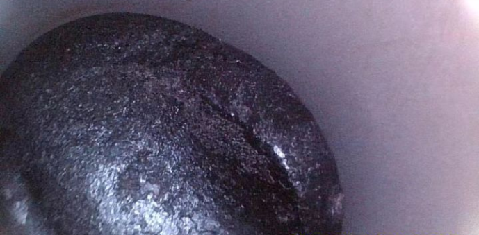 为什么烧机油只清洁积碳是不能解决烧机油问题，颠覆你的三观坐好板凳看分析