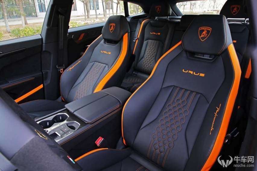 超级SUV继续登峰造极 试驾兰博基尼Urus Performante