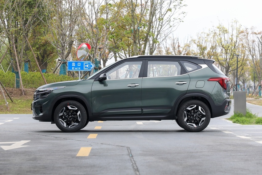 哪吒GT/岚图追光等，盘点上海车展上市新车，全是狠角色