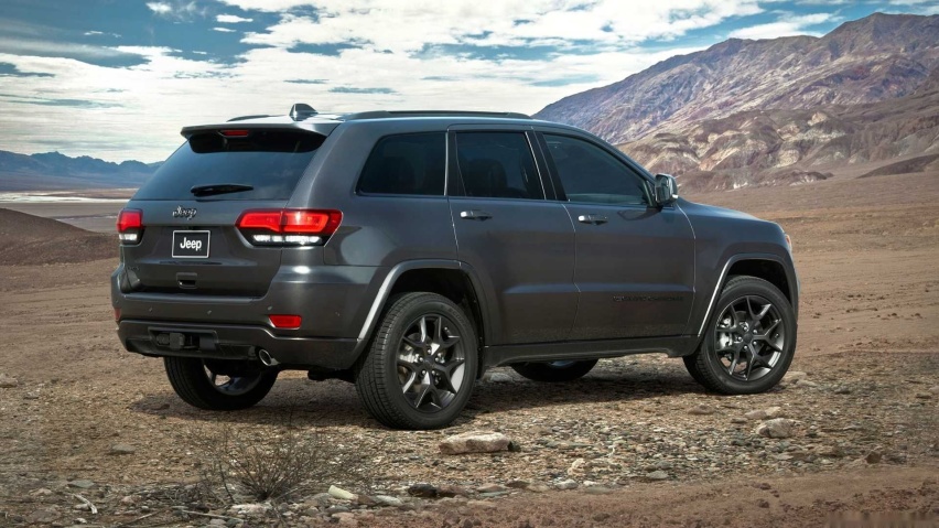 2021-jeep-grand-cherokee-80th-anniversary-edition (1).jpg