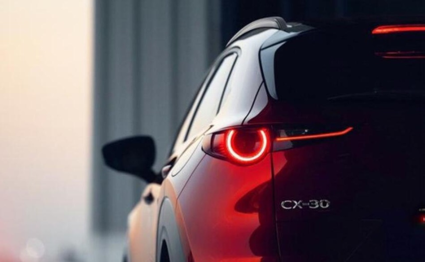 比C-HR更潮 2.0L+6AT 看完颜值与性能 年轻人把持