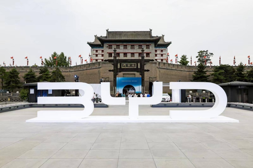 感谢丰田的不教之恩，让中国插混问鼎世界