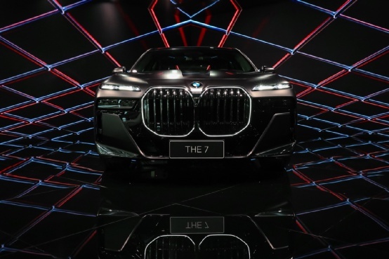 更先进 更豪华 BMW i7、BMW X7亮相成都