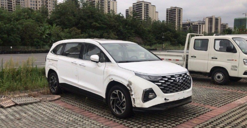 胜达魔改？现代全新MPV无伪谍照曝光，或命名为CUSTO
