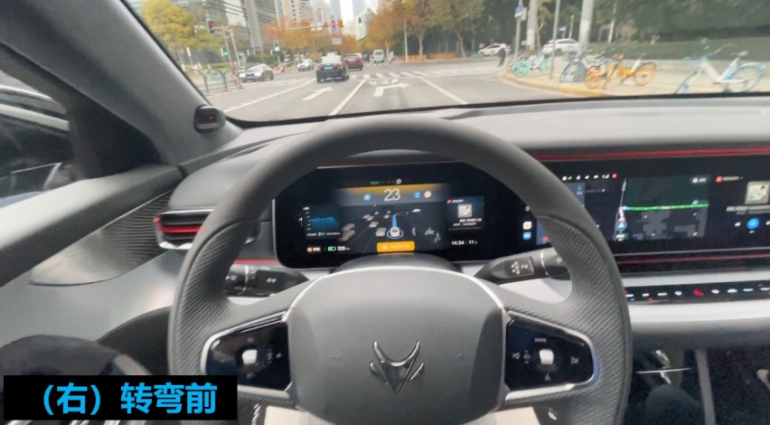 不藏着掖着了，这是2022年我开过的智能驾辅能力最强的车