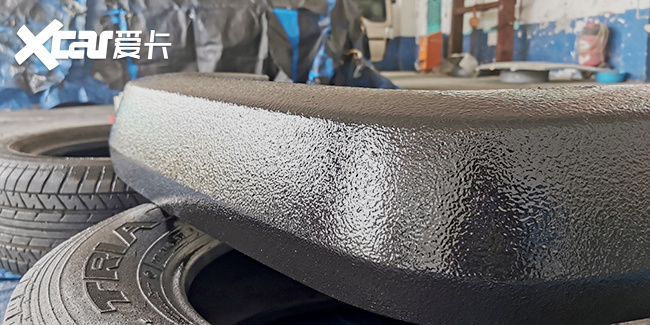 牧马人改装,局部喷涂猿金刚车身防爆装甲涂层,增强越野防护能力