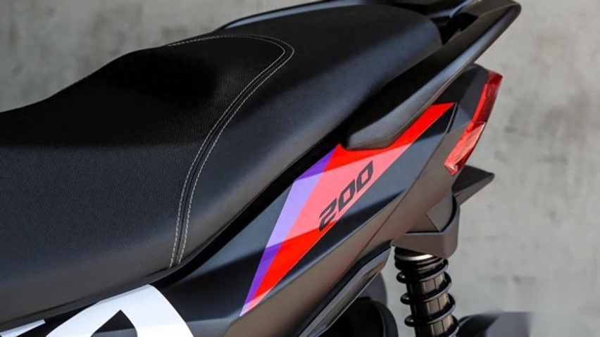新车|运动涂装:Aprilia 阿普利亚SR GT Replica版