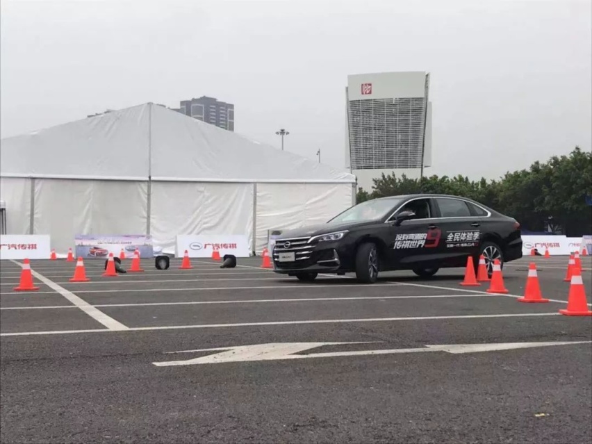 试驾全新一代传祺GA6，看看怎样才能让一辆车过弯无感