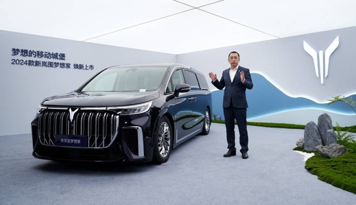 摩拳擦掌，中高端MPV，2024年或将迎来“红海之战”