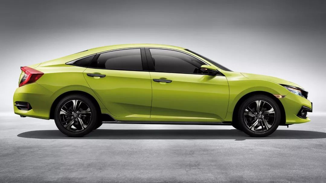 为SKYACTIV-X留空间，马自达昂克赛拉11.59万起售