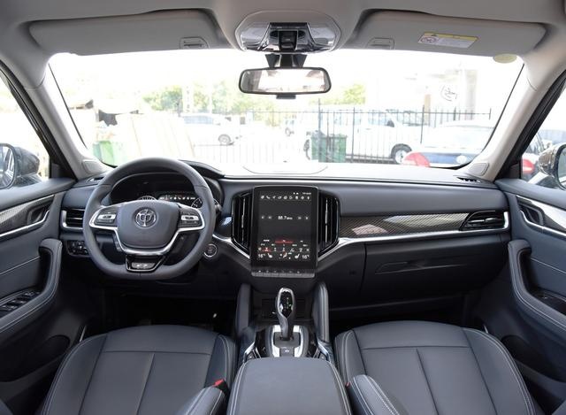 11万就能买中型SUV，1.8T爆231匹，却为何少人买？