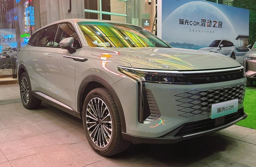 星途瑶光C-DM实车现身，配605马力+CDC，续航超1300km