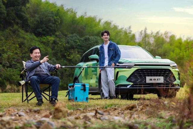 “开大车钓大鱼”，花式“盘”塘的北京X7《未知的渔乐圈》完美收官