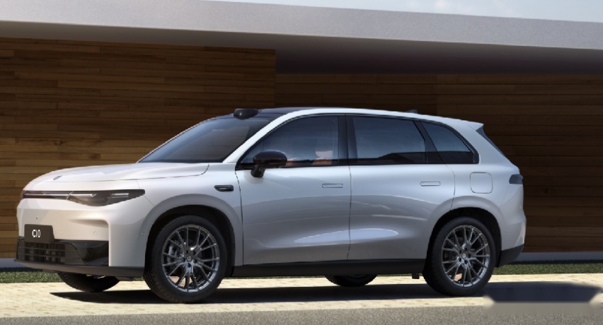 国产与合资的PK，零跑C10和丰田RAV4荣放，谁更优秀