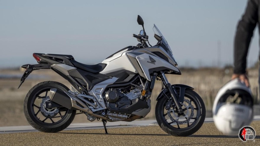 新车|售价不变新增配色:2023本田NC750X惬意骑行10.38万元