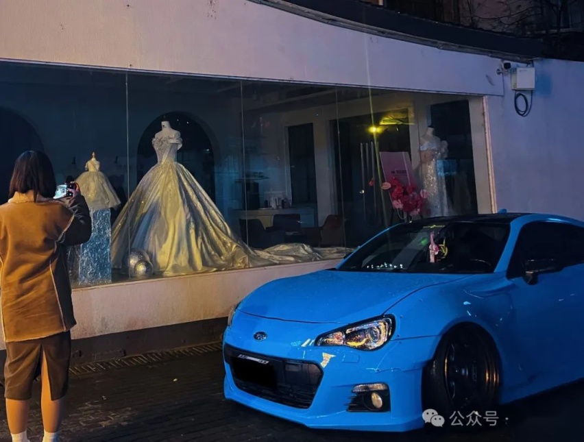 长了翅膀的宽体斯巴鲁BRZ，什么餐桌大尾翼在它面前都是弟弟