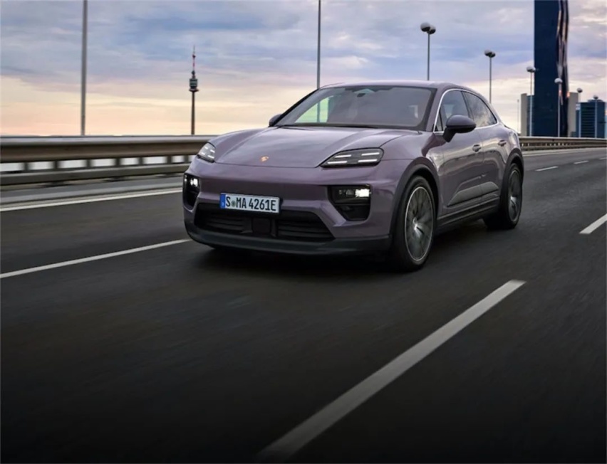 「触电」的保时捷 Macan，还能吃到燃油版的「老本」吗？