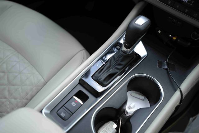 飞奔的大沙发——赛道激试全新日产天籁Altima