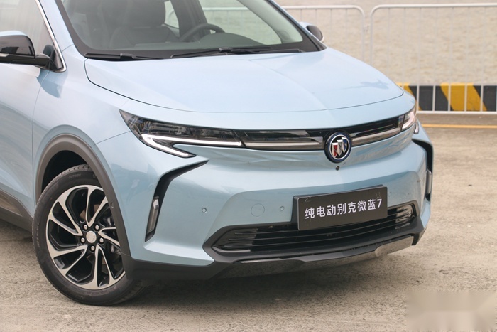 别克微蓝7实拍：长续航、大空间、无线Carplay它都有
