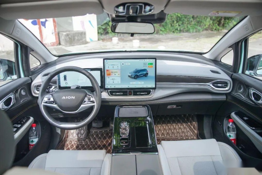 花里胡哨快走开、我要的就是实用,20万级最好的家用纯电SUV?
